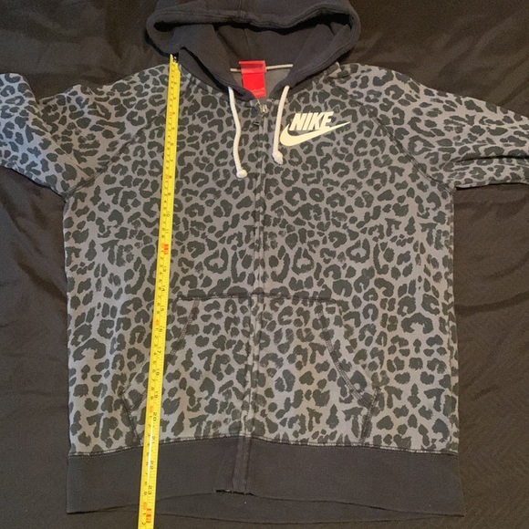 Nike leopard cheetah print zip up hoodie sweater - Picture 8 of 9